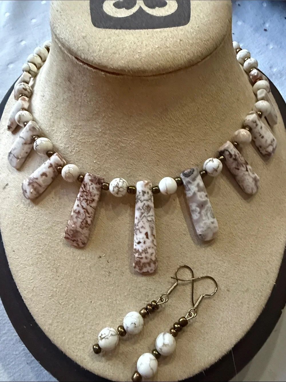NaturalโWhite and Brown Stone Pendant Necklace and Earring Set!